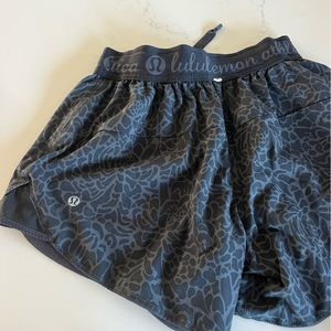 Lululemon reversible short. Size 4.